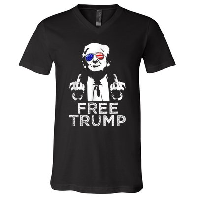 Free Trump, Free Donald Trump 2024 V-Neck T-Shirt