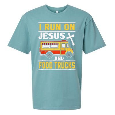 Food Truck I Run On Jesus And Food Trucks Sueded Cloud Jersey T-Shirt