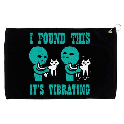 Found This Its Vibrating Alien Cat Funny Ufo Grommeted Golf Towel