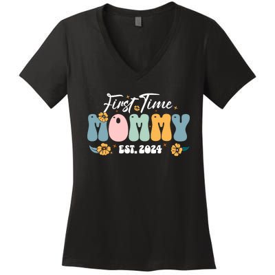 First Time Mommy Est 2024 New Mom Pregnancy Announcement Women's V-Neck T-Shirt