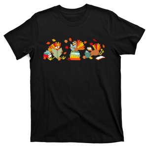 Funny Turkey Reading Book Librarian Bookworm Thanksgiving T-Shirt