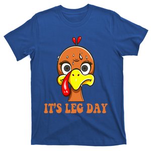 Funny Turkey Scared By Thanksgiving Day Its Leg Day T-Shirt