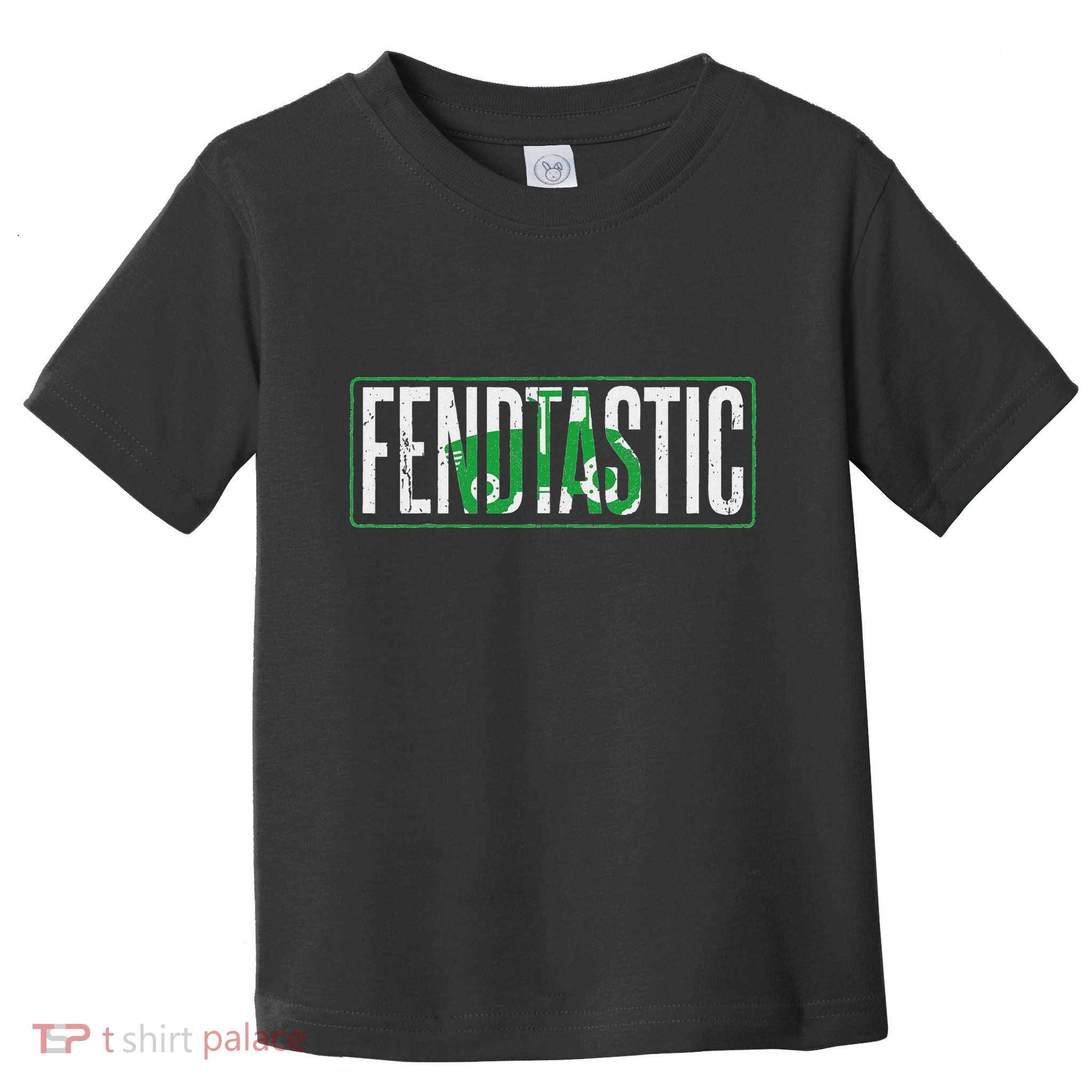 Fendtastic Tractor Saying For Farmers And Farmers Toddler T-Shirt