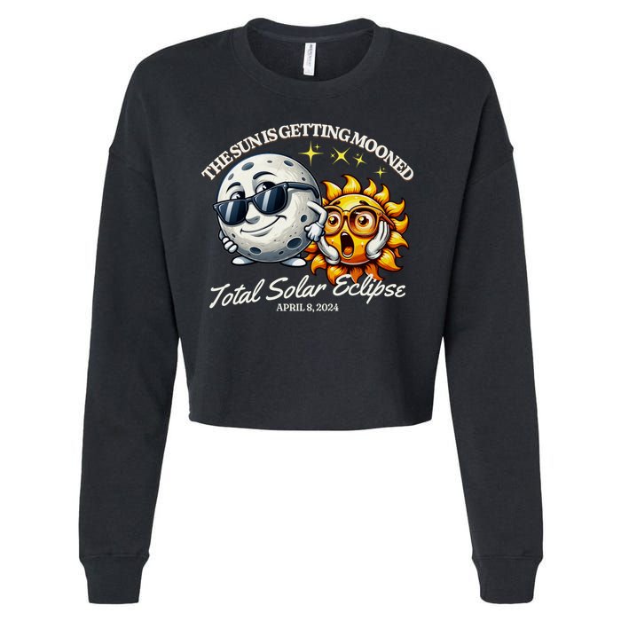 Funny The Sun Is Getting Mooned Total Solar Eclipse April 08 2024 Cropped Pullover Crew