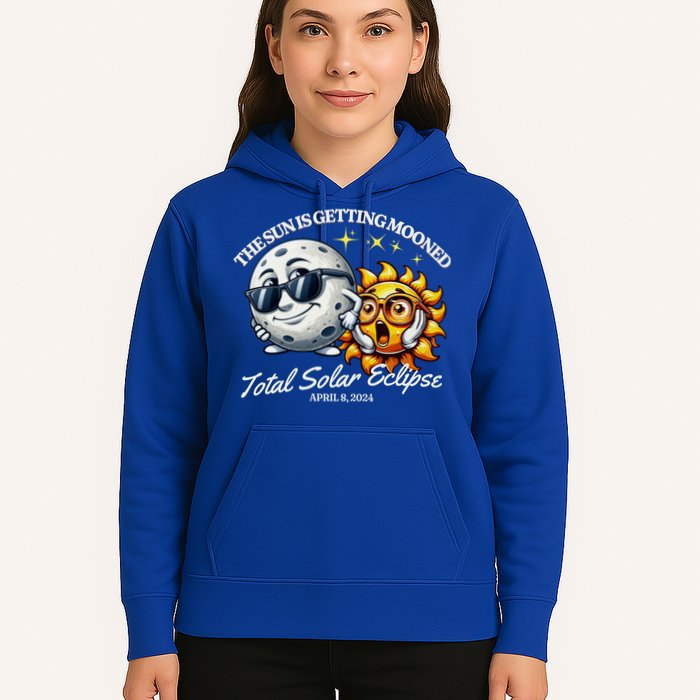 Funny The Sun Is Getting Mooned Total Solar Eclipse April 08 2024 Hoodie