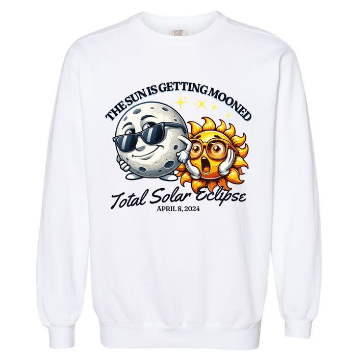 Funny The Sun Is Getting Mooned Total Solar Eclipse April 08 2024 Garment-Dyed Sweatshirt