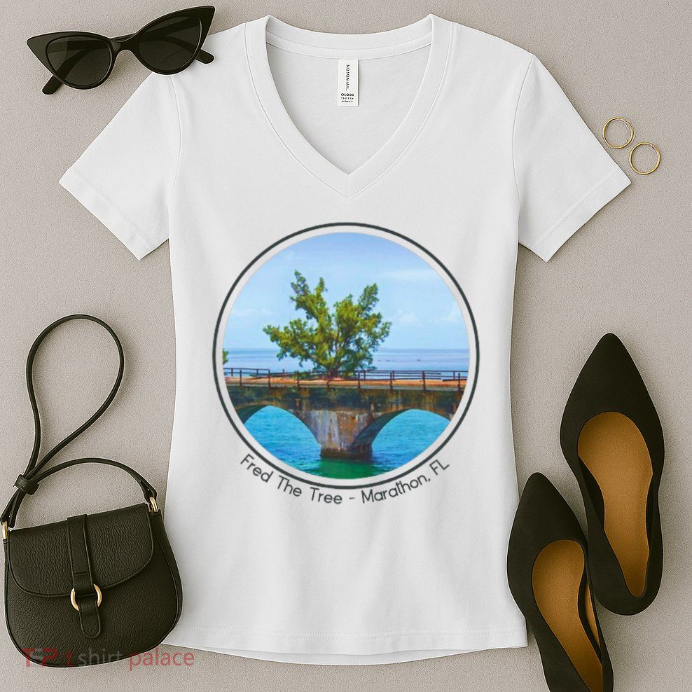 Fred The Tree Marathon Fl 7 Mile Bridge Tree Of Hope Women's V-Neck T-Shirt