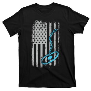 Fur Trapper US American Flag Cool Outdoor Trapping Gear  T-Shirt