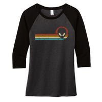 Funny Ufo Lover Retro Style Vintage Alien Space Women's Tri-Blend 3/4-Sleeve Raglan Shirt