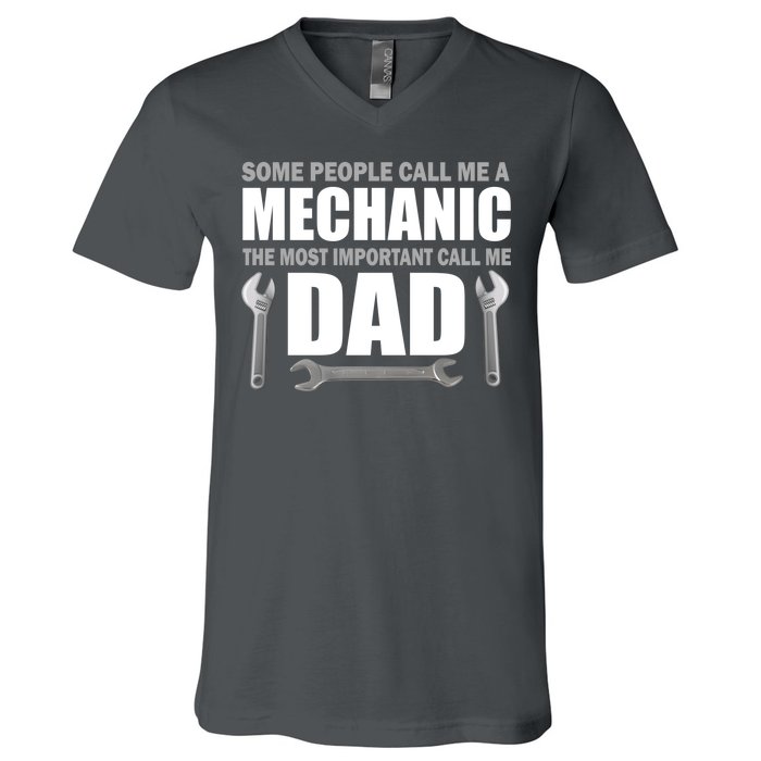 Funny Mechanic Dad V-Neck T-Shirt