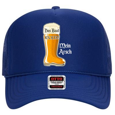 Funny Oktoberfest Das Boot Kicked Mein Arsch High Crown Mesh Back Trucker Hat