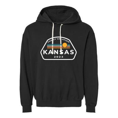 Family Vacation 2024 Kansas Matching Family Souvenir Garment-Dyed Fleece Hoodie