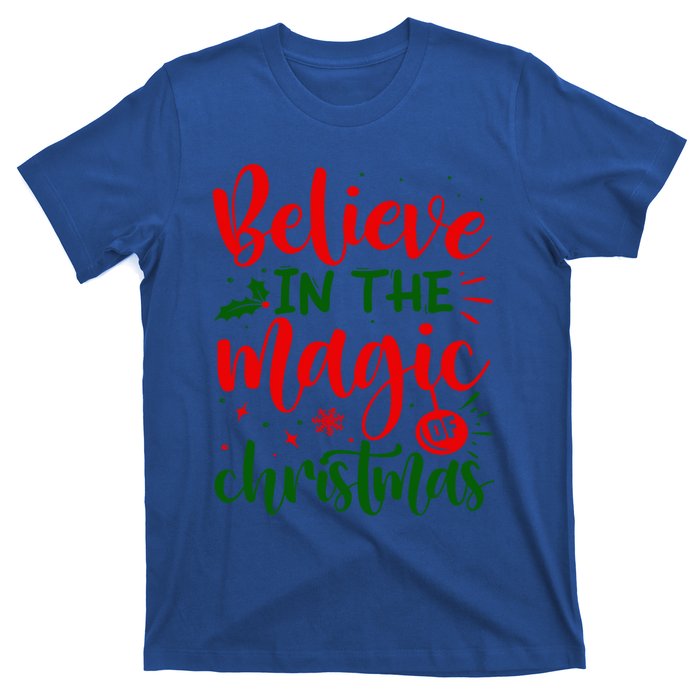 Funny Vintage Believe In The Magic Of Christmas Funny Gift T-Shirt