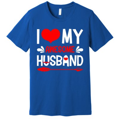 Funny Valentines Day Couple I Love My Awesome Funny Husband Great Gift Premium T-Shirt