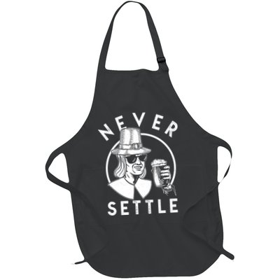 Funny Vintage Drinking Thanksgiving Pilgrim Never Settle Apron