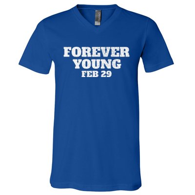 Funny Vintage Forever Young February 29th Leap Year 2024 V-Neck T-Shirt