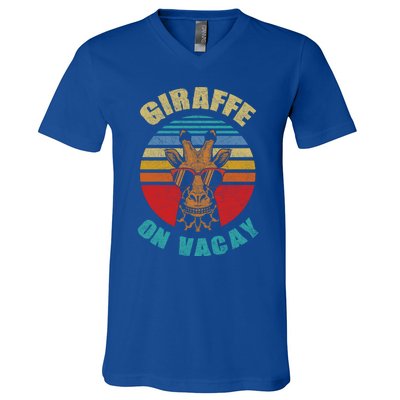 Funny Vintage Giraffe On Vacay Mode Summer Vacation Vibes Gift V-Neck T-Shirt