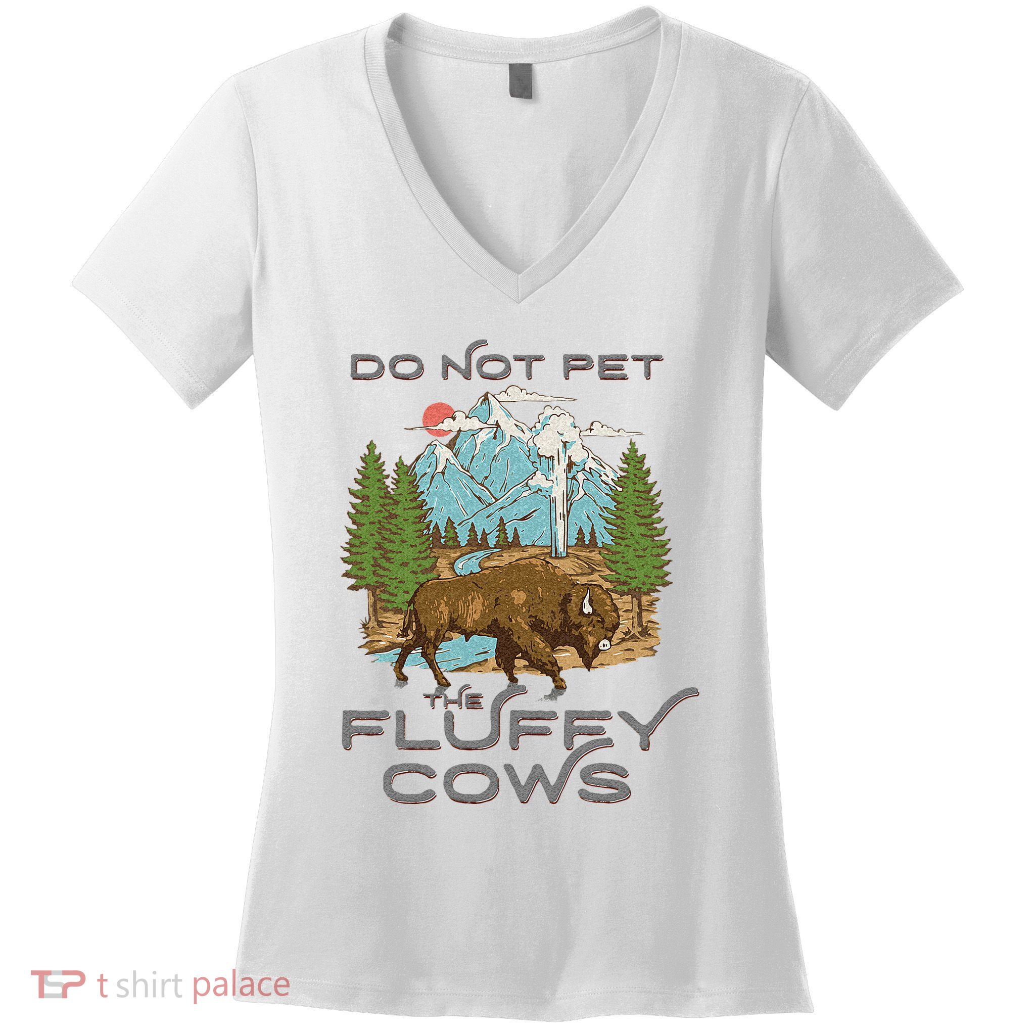 Funny Vintage Look Yellowstone National Park Bison Lover Women's V-Neck T-Shirt