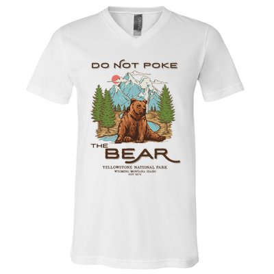 Funny Vintage Look Yellowstone National Park Grizzly Lover V-Neck T-Shirt