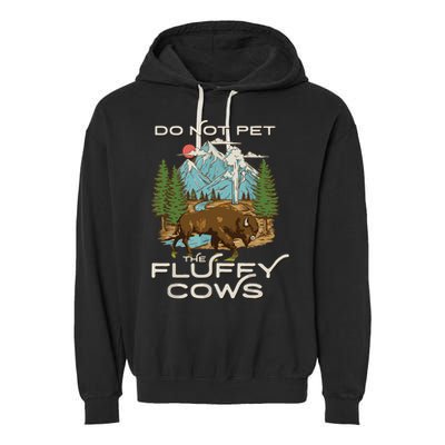 Funny Vintage Look Yellowstone National Park Bison Lover Garment-Dyed Fleece Hoodie