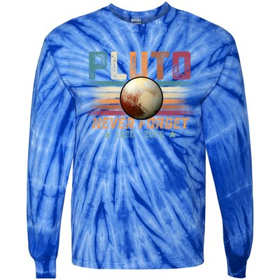 Funny Vintage Retro Space Planet Science Never Forget Pluto Funny Gift Tie-Dye Long Sleeve Shirt