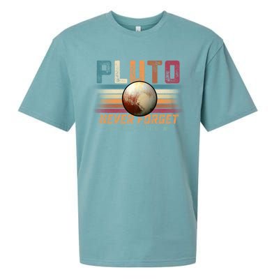 Funny Vintage Retro Space Planet Science Never Forget Pluto Funny Gift Sueded Cloud Jersey T-Shirt