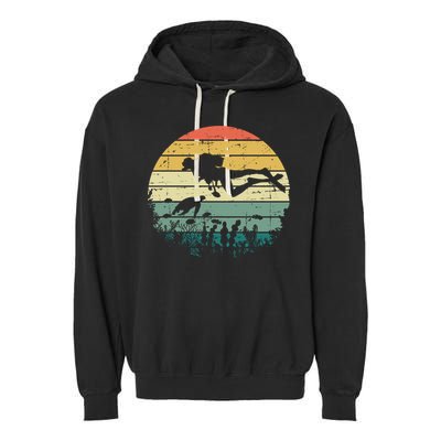 Funny Vintage Scuba Diving Dive Diver Meaningful Gift Garment-Dyed Fleece Hoodie
