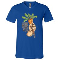 Funny Vegan Vegetarian Pun Tee Living On The Veg Cute Gift V-Neck T-Shirt