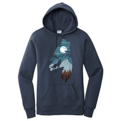 Forest With FullMoon And Cliff Of Silhouette Howling Women's Pullover Hoodie