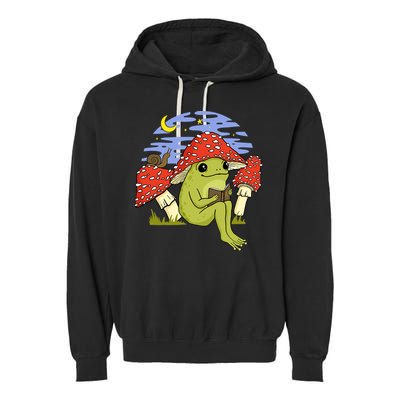 Frog With Mushroom Hat Cottagecore Goblincore Book Lover Garment-Dyed Fleece Hoodie