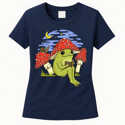 Frog With Mushroom Hat Cottagecore Goblincore Book Lover Womens T-Shirt