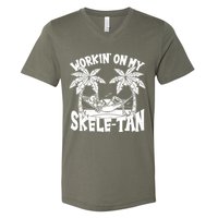 Funny Workin On My Skele Tan Vacation Skeleton V-Neck T-Shirt