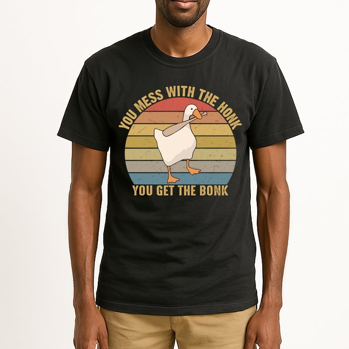 Funny You Mess With The Honk You Get The Bonk Funny Retro Vintage Goose Tall T-Shirt