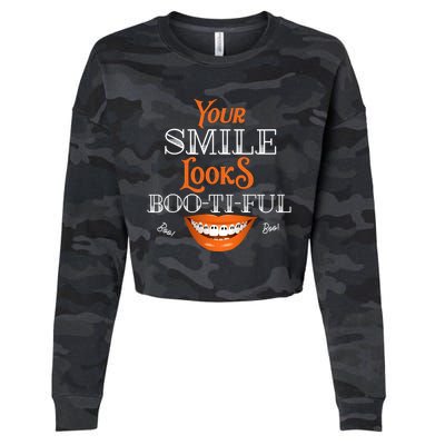 Funny Your Smile Looks BooTiFul Dental Hygienist Halloween Gift Cropped Pullover Crew