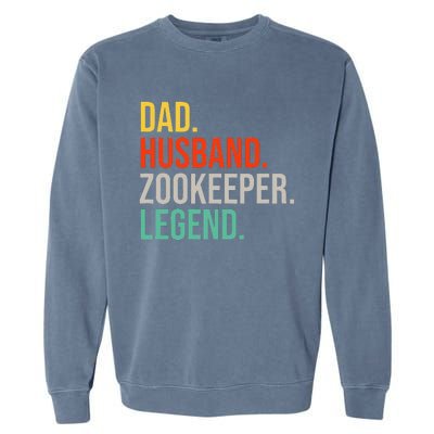 Funny Zookeeper Dad Husband Zoo Animal Keeper Father´s Day Garment-Dyed Sweatshirt