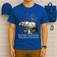 Grizzly 399 28 Years Old Memory The Queen Of The Tetons T-Shirt