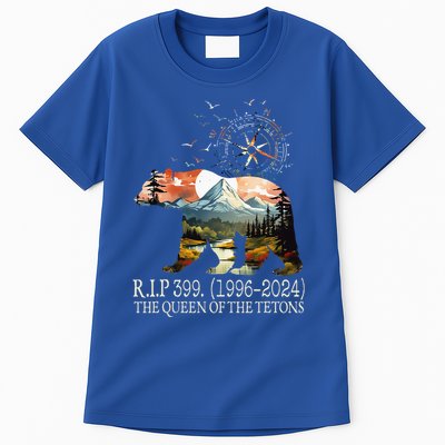 Grizzly 399 28 Years Old Memory The Queen Of The Tetons Tall T-Shirt