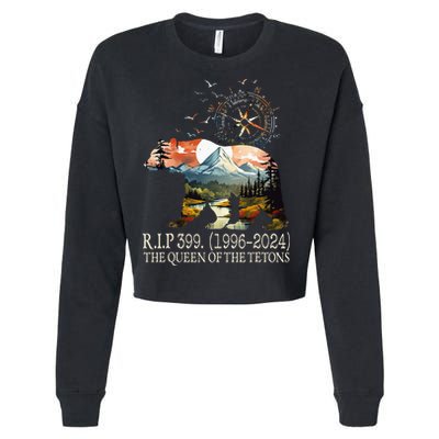 Grizzly 399 28 Years Old Memory The Queen Of The Tetons Cropped Pullover Crew