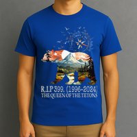 Grizzly 399 28 Years Old Memory The Queen Of The Tetons T-Shirt