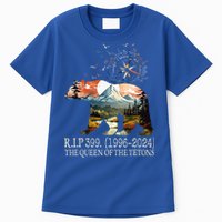 Grizzly 399 28 Years Old Memory The Queen Of The Tetons Tall T-Shirt