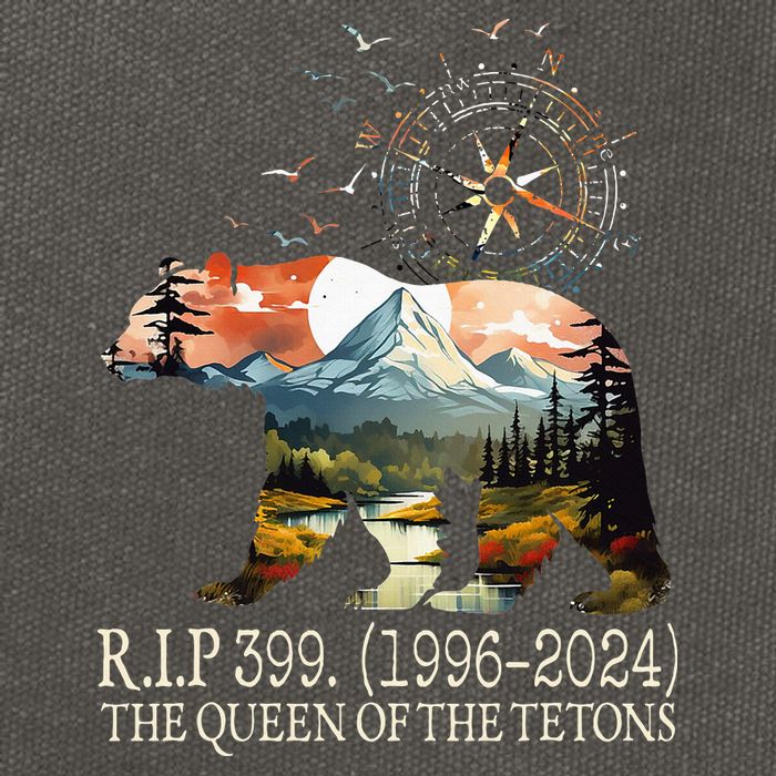 Grizzly 399 28 Years Old Memory The Queen Of The Tetons Cotton Canvas Backpack