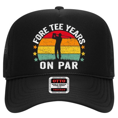 Golf 40th Birthday Pun Retro Vintage Look Who’S Fore Tee Trucker Hat