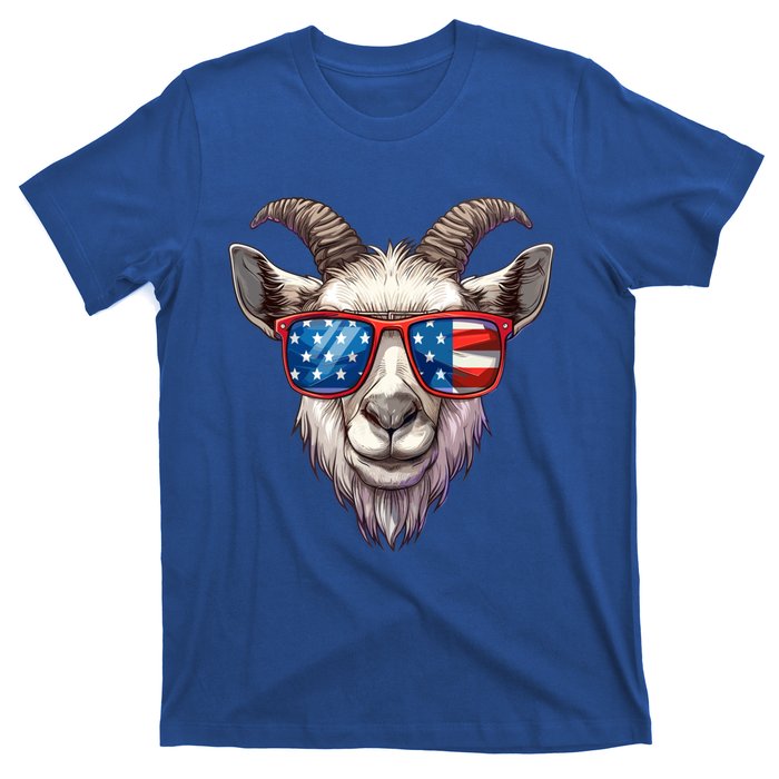 Goat American Flag Funny Goat Lovers Mom Dad 4th Of July Cool Gift T-Shirt