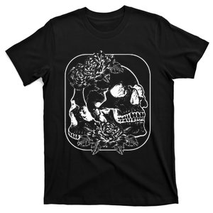 Grunge Aesthetic Goth Gothic Skull Fairycore Roses T-Shirt