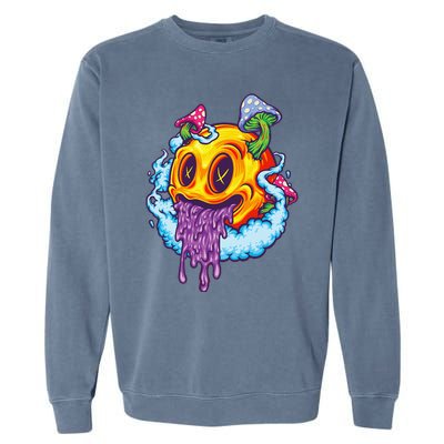 Goblincore Aesthetic Grunge Fungi Mushroom Skull Garment-Dyed Sweatshirt