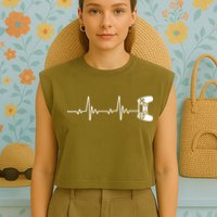 Gamer Controller Heartbeat Pules Garment-Dyed Women's Muscle Tee