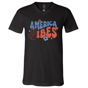 Groovy America Vibes Retro American USA 4th Of July V-Neck T-Shirt