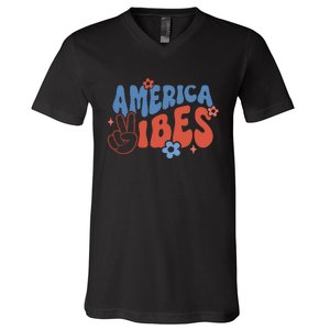 Groovy America Vibes Retro American USA 4th Of July V-Neck T-Shirt