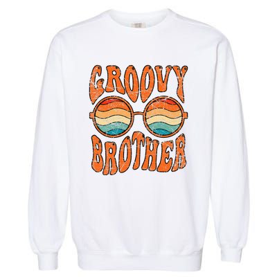 Groovy Brother 70s Aesthetic 1970s Retro Brother Hippie Garment-Dyed Sweatshirt