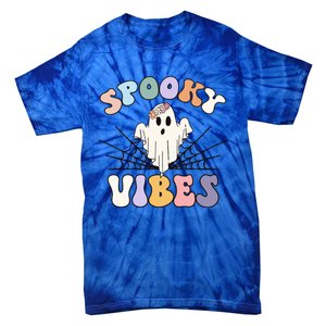 Groovy Boo Ghost Spooky Vibes Halloween Costumes Gift Tie-Dye T-Shirt